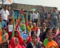 आसनसोल दक्षिण की विधायक अग्निमित्रा पाल का रानीगंज BDO कार्यालय में धरना, पानी संकट को लेकर हंगामा