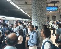 मेट्रो में एक और आत्महत्या की कोशिश 