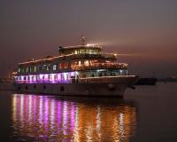 गंगा के बीच क्रूज़ शिप पर 'आतंकी हमला’