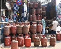 केंद्र ने एलपीजी  बुकिंग गैप में बदलाव से किया इन्कार