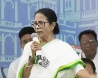 ममता ने केंद्र सरकार पर साधा निशाना