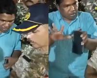 केंद्रीय बलों के एक अधिकारी ने टीएमसी नेता को मारा थप्पड़