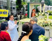 पुण्यतिथि पर सीएम शुभेंदु अधिकारी ने दी डॉ. श्यामा प्रसाद मुखर्जी को श्रद्धांजलि