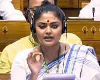सयानी घोष ने भी पकड़ी बगावत की राह