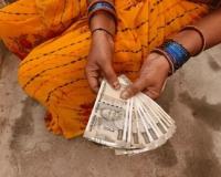 यूपी में महिलाओं के लिए ₹50 हजार की आर्थिक सहायता  देने की चर्चा