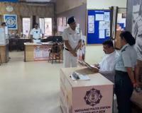 मुख्यमंत्री ने दक्षिण कोलकाता के अलग-अलग पुलिस स्टेशनों का दौरा किया 