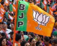  बंगाल बीजेपी ने जबरन वसूली और अनुशासनहीनता के आरोपों में 22 पदाधिकारियों को पार्टी से किया सस्पेंड