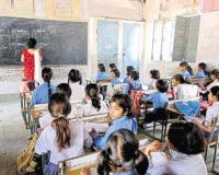 छात्र को डांटने पर उसके पिता ने शिक्षक को पीटा