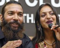 दूसरे धर्म में शादी करने वाली ‘कुंभ ख्यात’ मोनालिसा को कोर्ट से राहत