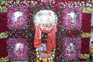 गोयनका मंदिर में नव वर्ष पर भजन संध्या