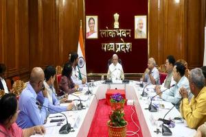 दुधारू पशुप्रदाय योजना गरीब के जीवन में खुशहाली का प्रयास 