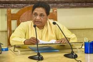 'कांग्रेस ने कभी पूरा नहीं किया महिला आरक्षण का वादा'...- मायावती ने सपा को घेरा