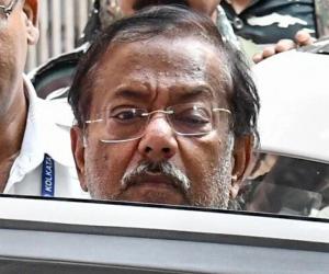 ज्योतिप्रिय मल्लिक पर उनके घर में   हमला 